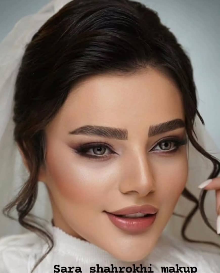 سالن زیبایی سارا شاهرخی در خرم آباد